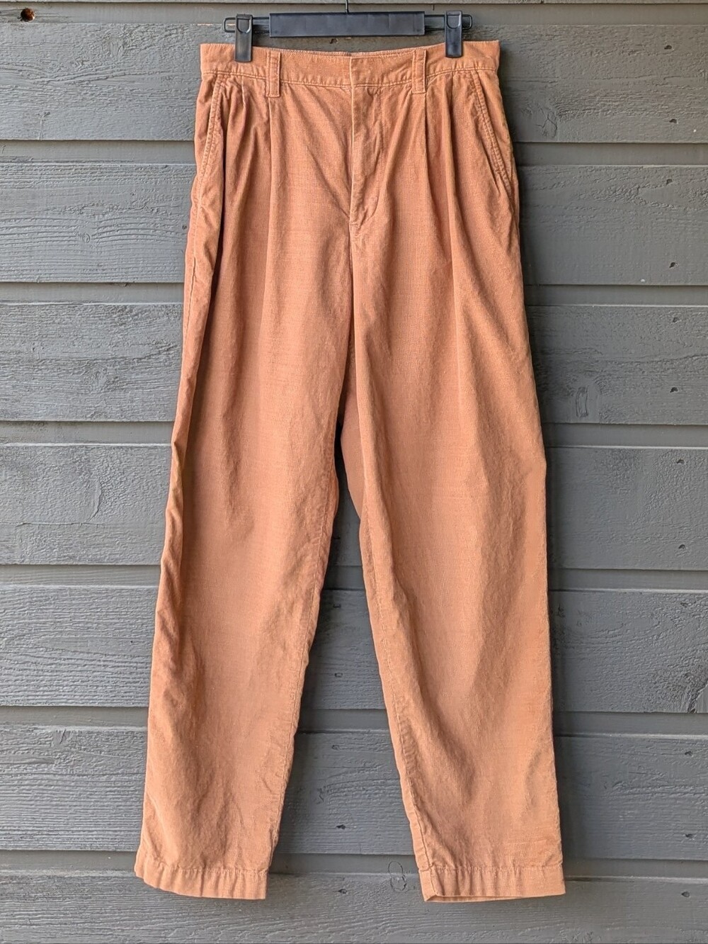 GAP High Rise Pleated Tapered Corduroy Pants Holiday Brown Size 6 100% Cotton